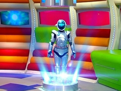 Zoe Midgley Sonbol the robot